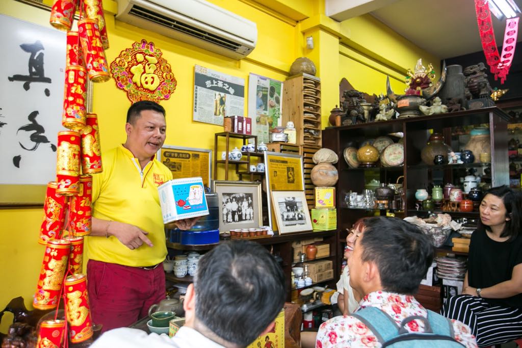 Behind The Scenes - Appreciating Tea Through The Generations (Pek Sin Choon) - Image courtesy of Singapore Heritage Festival